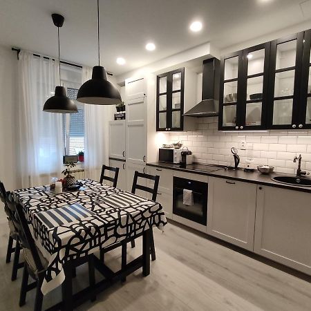 Petit Coco Apartment Zagreb Bagian luar foto